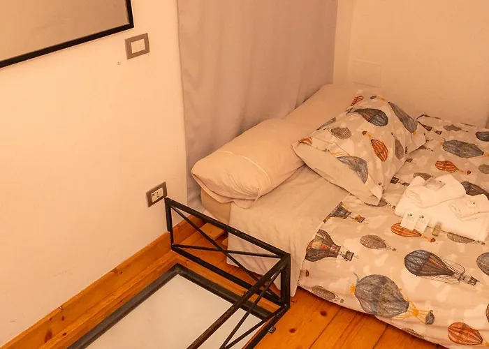 Homehouse Serpenti - Colosseum - Rione Monti * Rome
